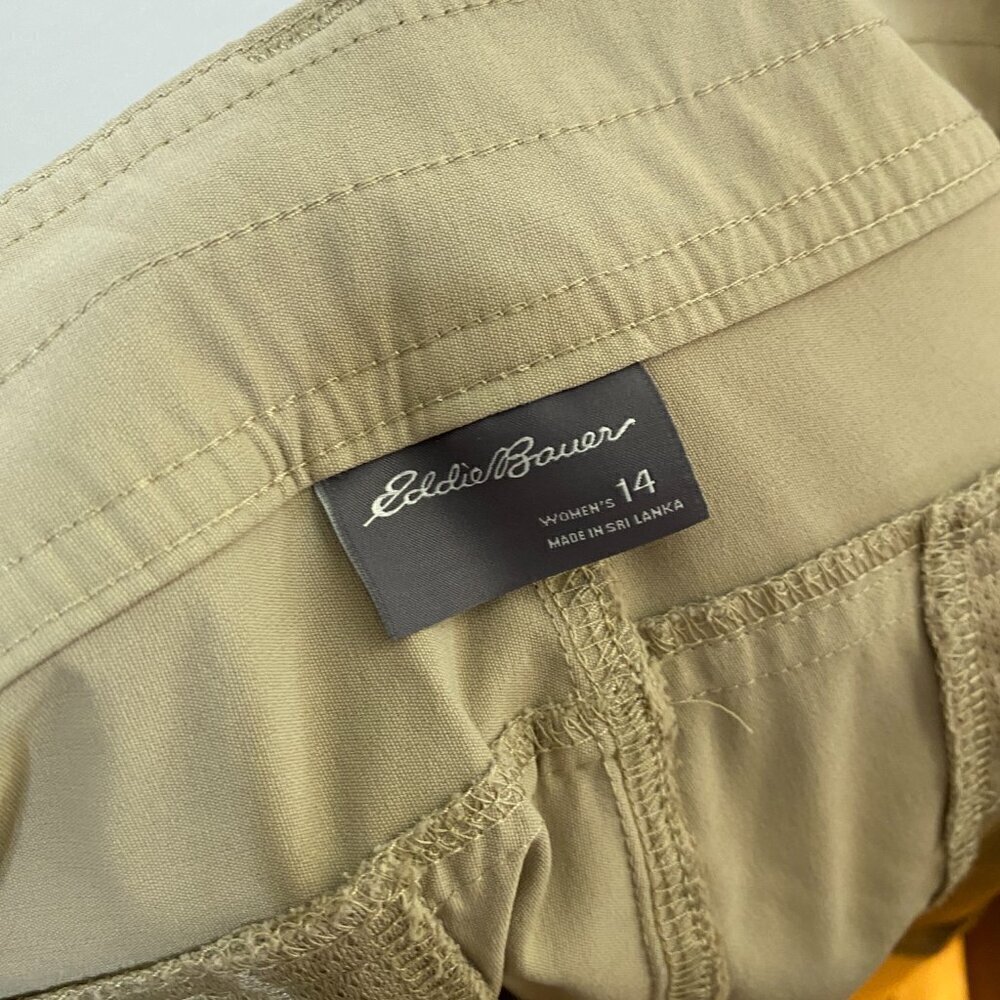 Eddie Bauer Women's Stretch UPF 50 Rolled Hem Adjustable Length Bermuda Shorts - Picture 7 of 9